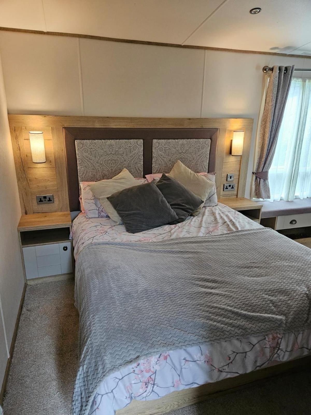 Roadnights Retreat Hotel Heysham Eksteriør billede